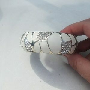 White and Crystal Bracelet